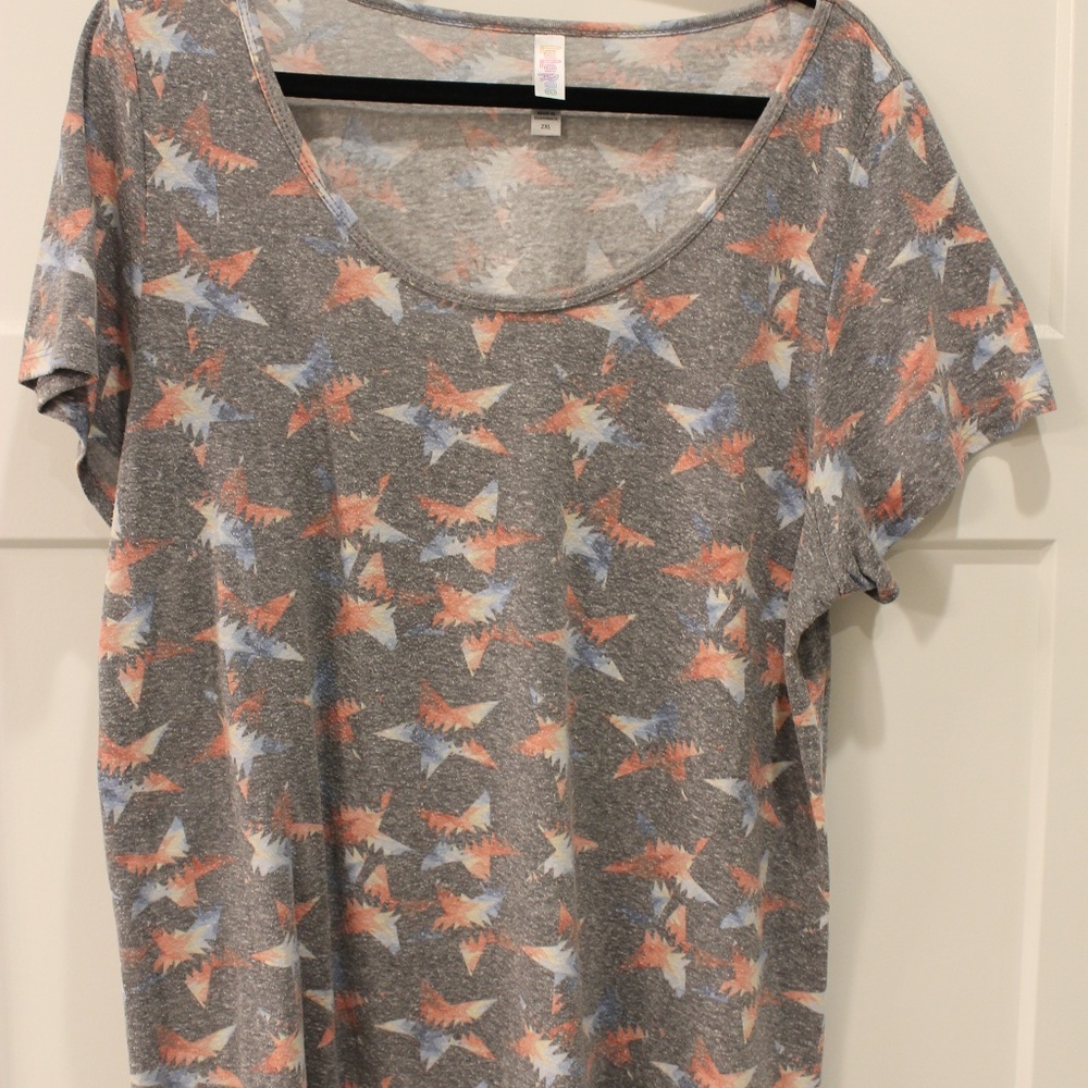 LuLaRoe Classic T shirt